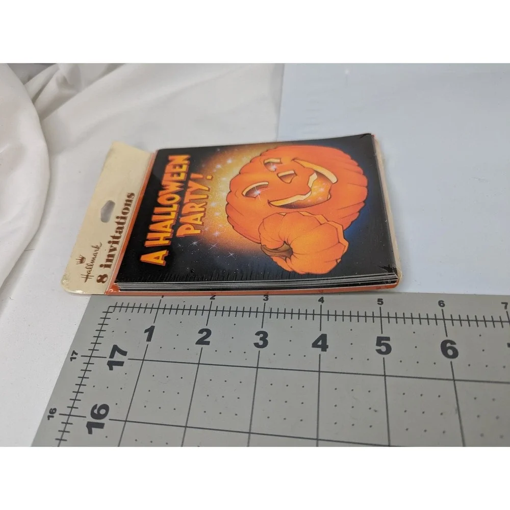 Hallmark Halloween Party Invitations Pumpkin Set of 2‎ Packs 8 Each Extra